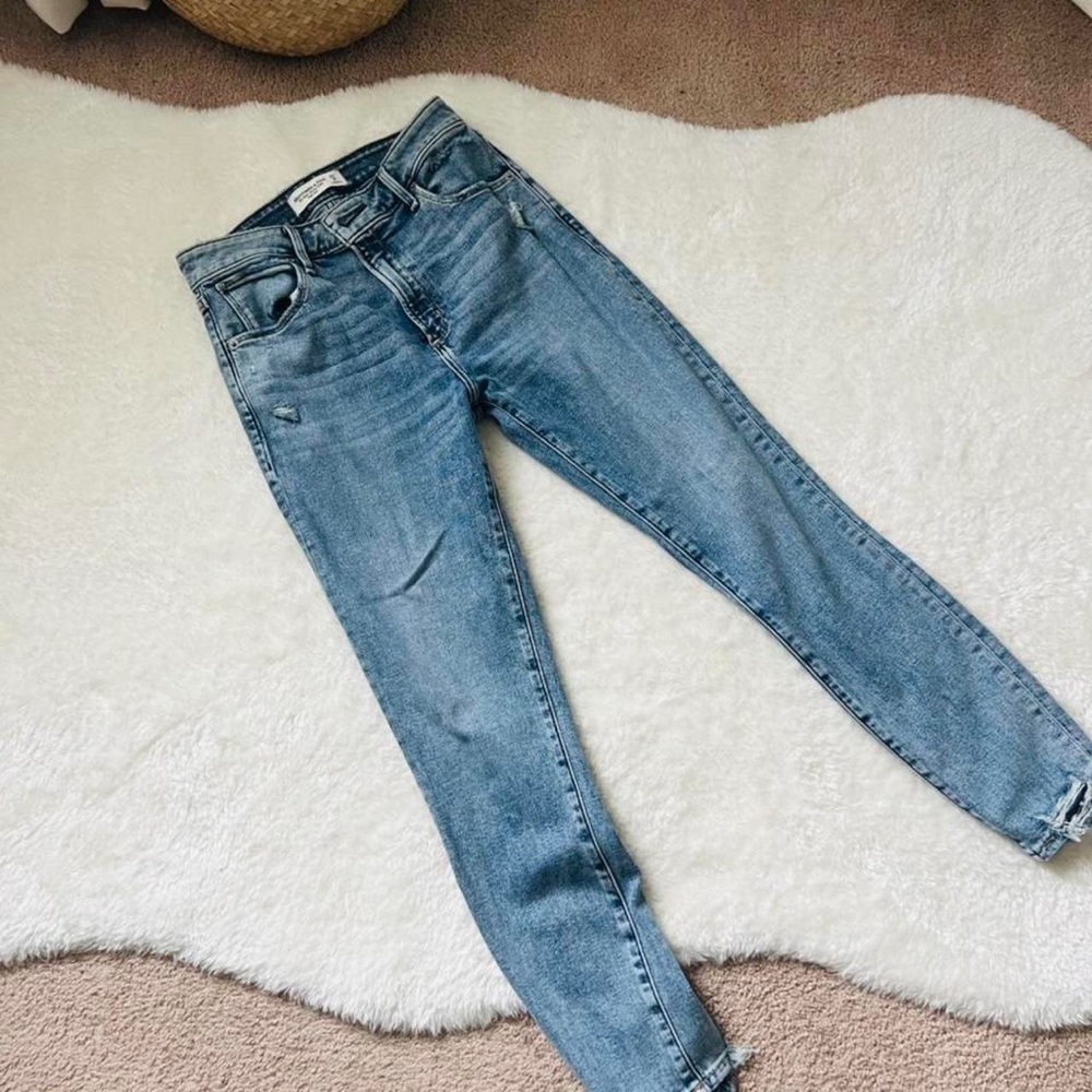 Women’s Abercombie Jeans